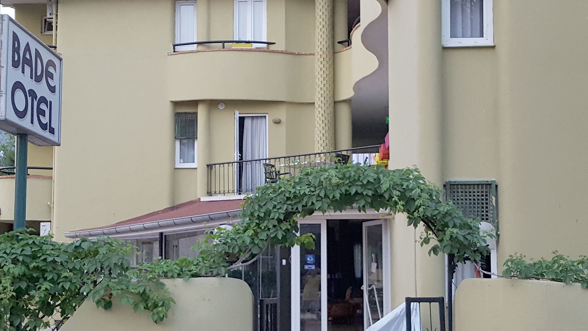 קמר Bade Hotel מראה חיצוני תמונה